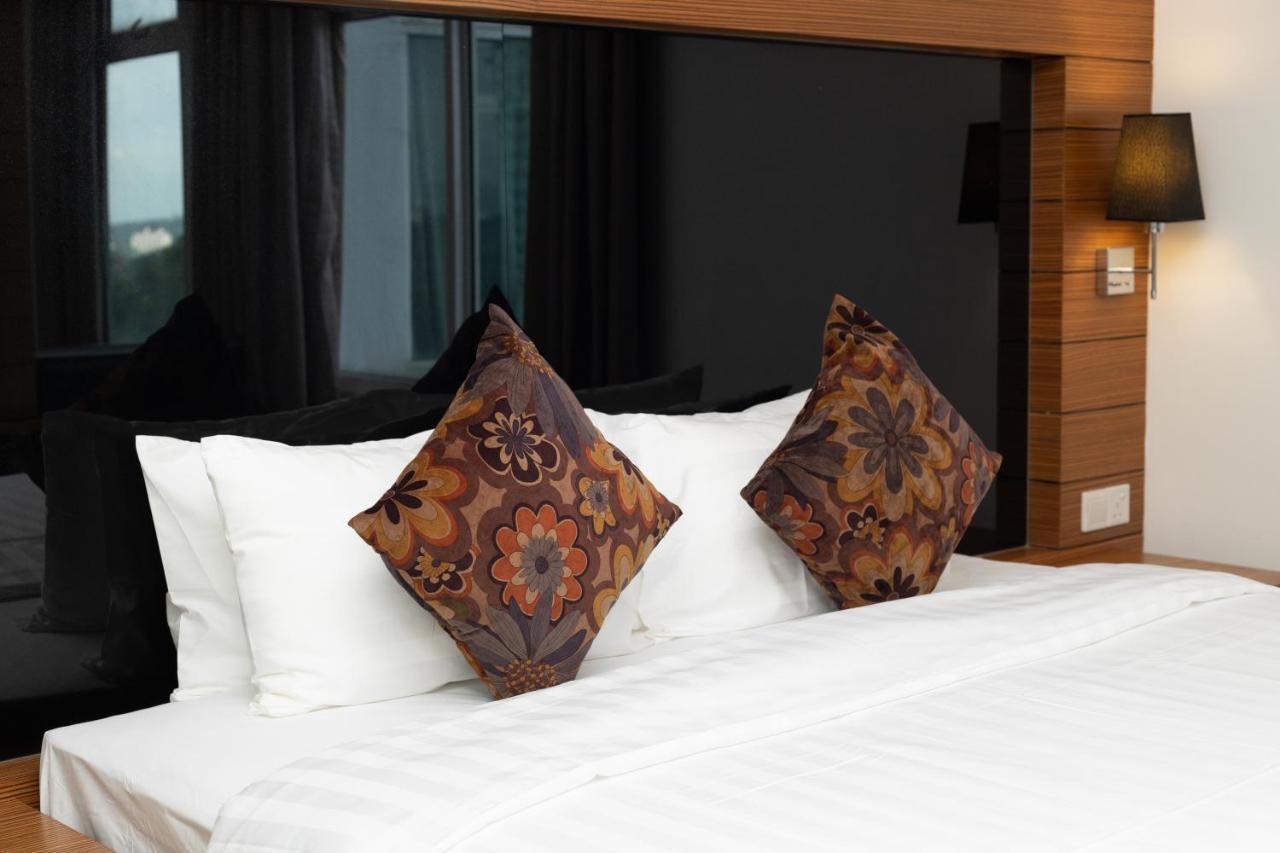 Dua Sentral Residence Near Kl Sentral By Cobnb Kuala Lumpur Exteriör bild
